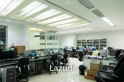 512 sqm modern commercial office floor Suan Luang Bangkok