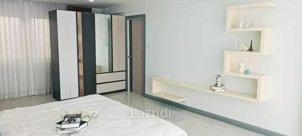 3 Bedroom 2 Bathroom 156 SQ.M. Keha Condominium