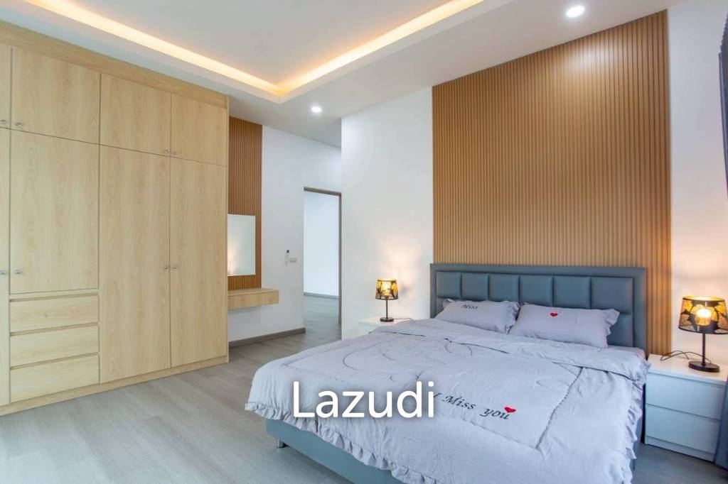 318 sqm modern pool villa with rooftop terrace