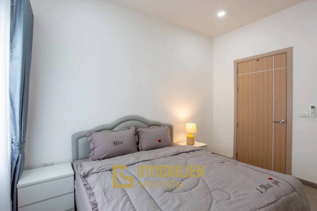 Сдается в аренду / жилая площадь 318 кв. м / 3 спальни / бассейн