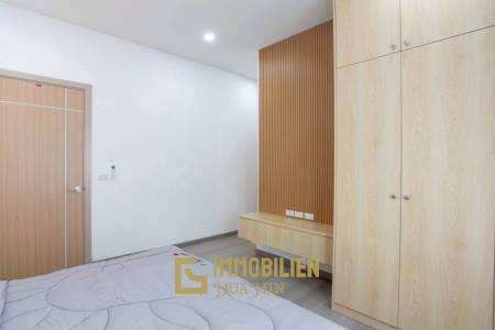 Сдается в аренду / жилая площадь 318 кв. м / 3 спальни / бассейн