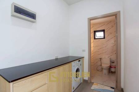 Сдается в аренду / жилая площадь 318 кв. м / 3 спальни / бассейн