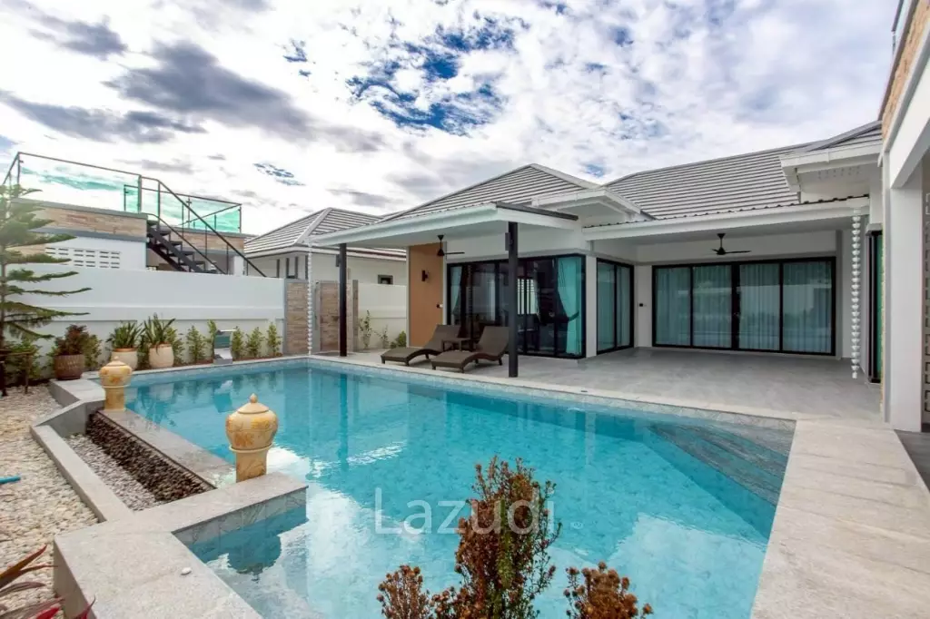 318 sqm modern pool villa with rooftop terrace