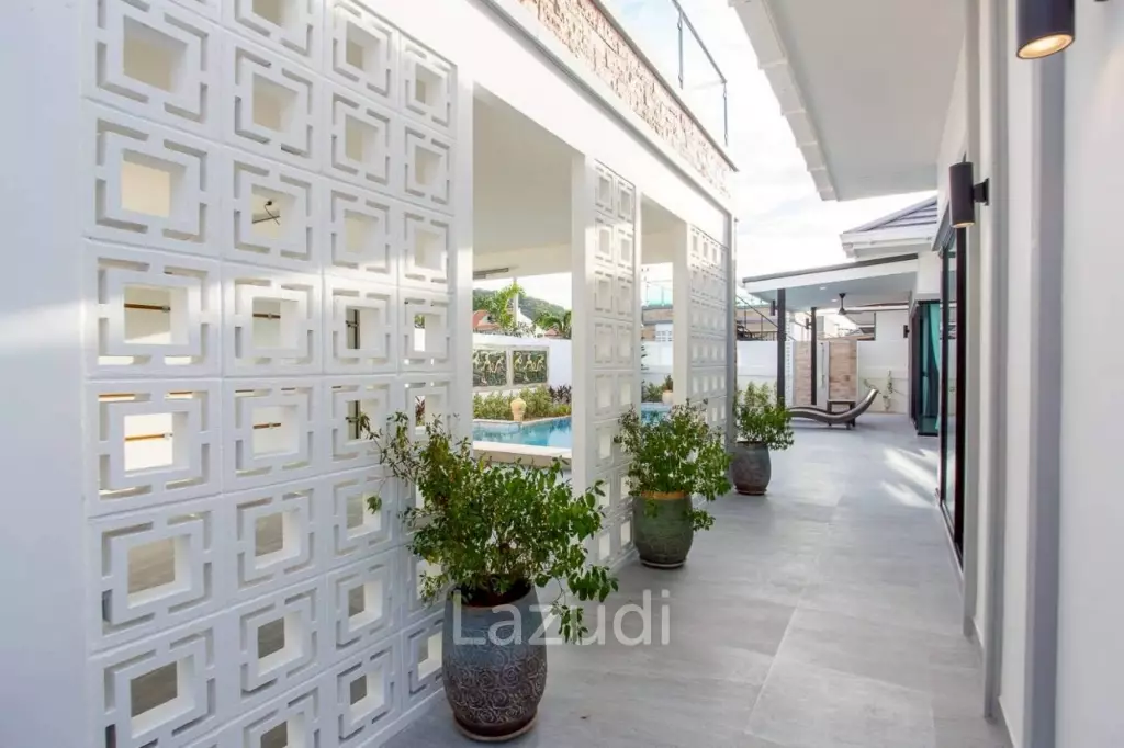 318 sqm modern pool villa with rooftop terrace