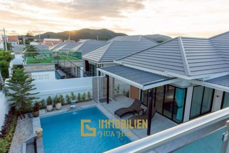 Сдается в аренду / жилая площадь 318 кв. м / 3 спальни / бассейн