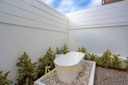 Сдается в аренду / жилая площадь 318 кв. м / 3 спальни / бассейн