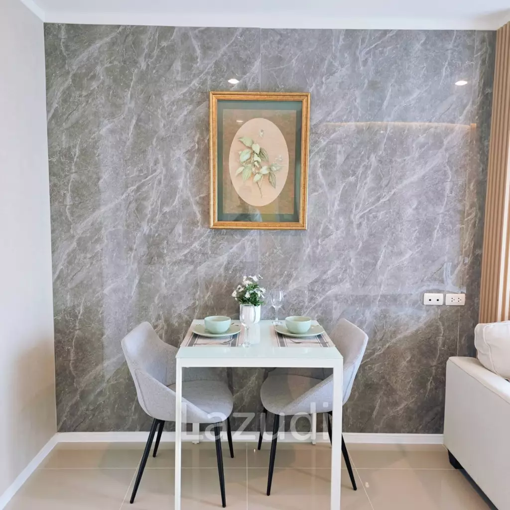 Studio 1 Bathroom 28 SQ.M. Lumpini Park Beach Jomtien