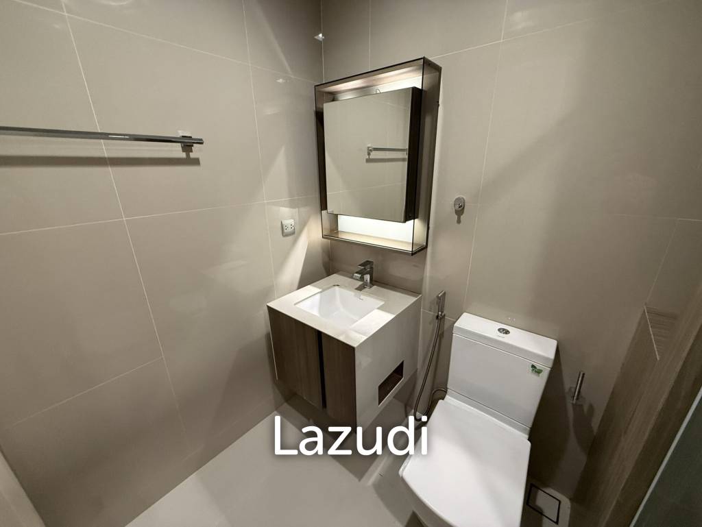 26.88 sqm 1 Bedroom Condo on 35th Floor at The Line Phahol-Pradipat Phaya Thai