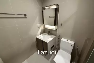 26.88 sqm 1 Bedroom Condo on 35th Floor at The Line Phahol-Pradipat Phaya Thai