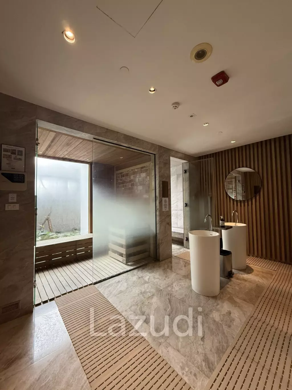 26.88 sqm 1 Bedroom Condo on 35th Floor at The Line Phahol-Pradipat Phaya Thai