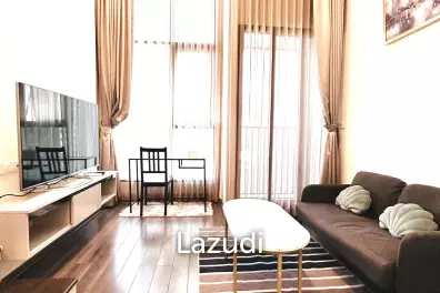 32 sqm loft-style condo on 12A floor at Knightsbridge Space Rama 9, Makkasan Bangkok