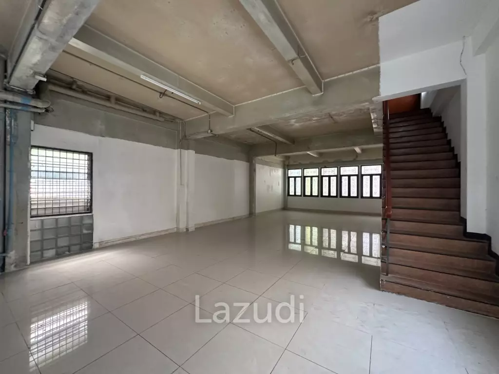 320 sqm 5-Storey Retail Building next to Central Bang Rak Bangkok