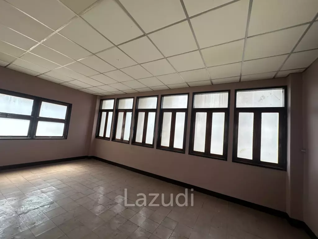 320 sqm 5-Storey Retail Building next to Central Bang Rak Bangkok