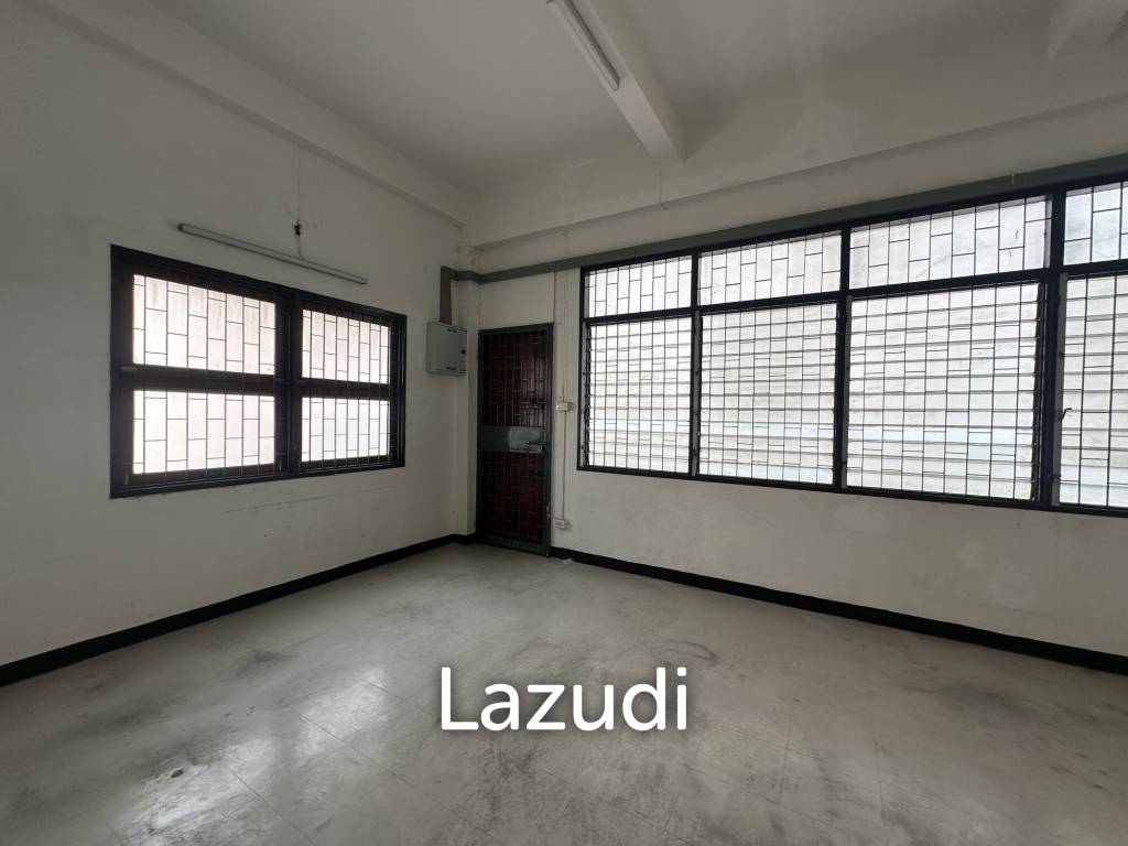 320 sqm 5-Storey Retail Building next to Central Bang Rak Bangkok