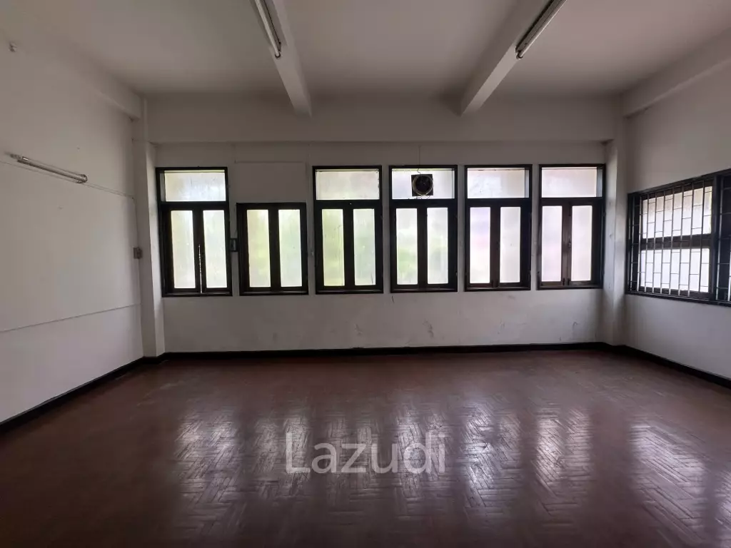 320 sqm 5-Storey Retail Building next to Central Bang Rak Bangkok