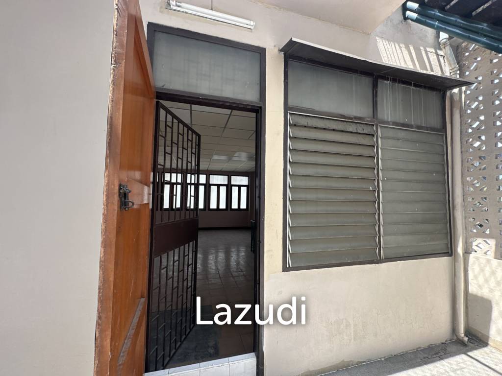 320 sqm 5-Storey Retail Building next to Central Bang Rak Bangkok