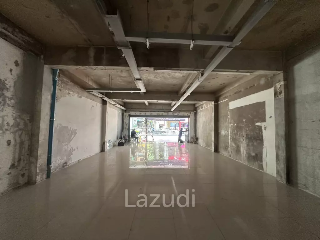 320 sqm 5-Storey Retail Building next to Central Bang Rak Bangkok