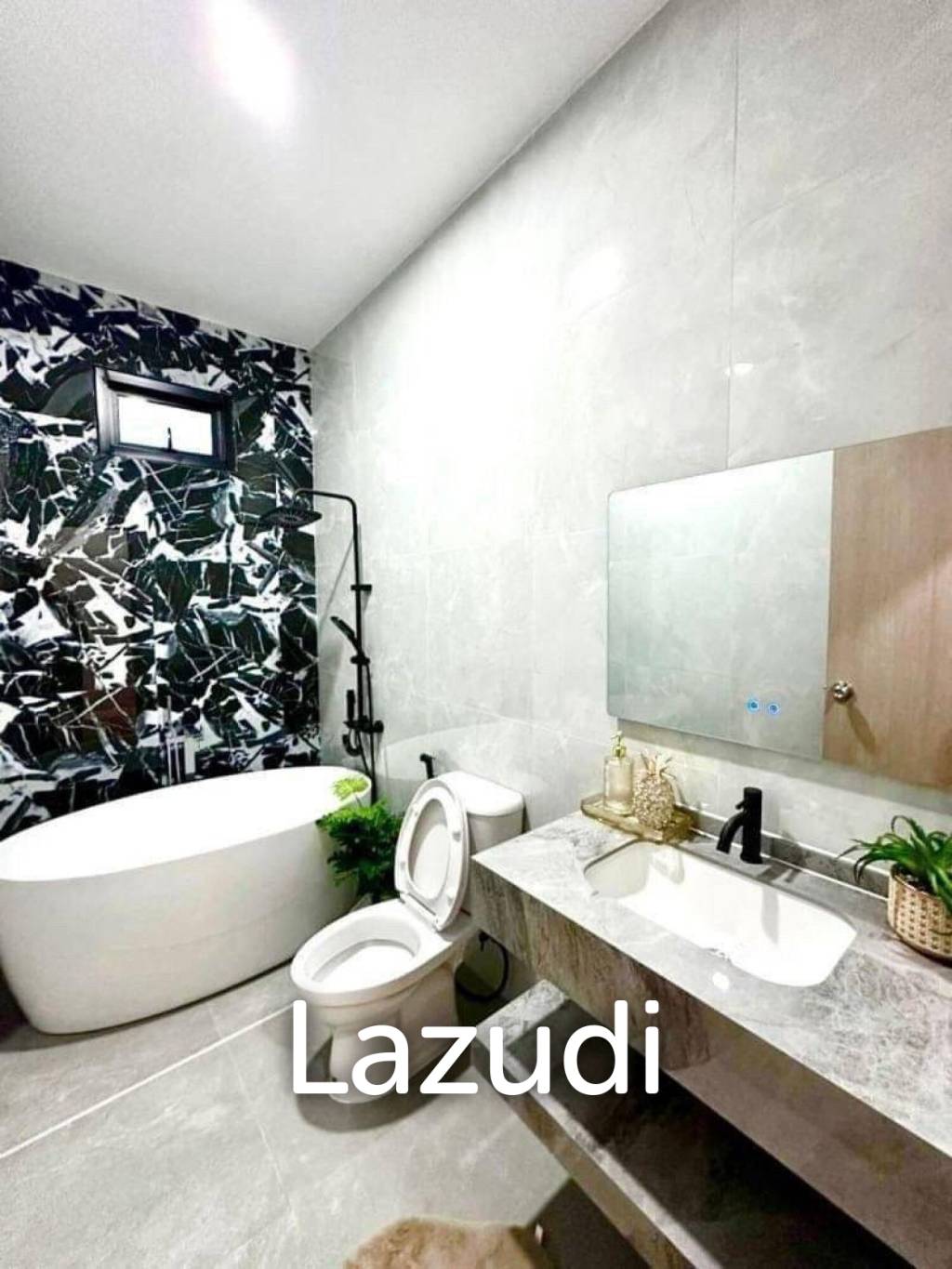Stunning Modern Luxury House for Rent Soi Pornprapanimit