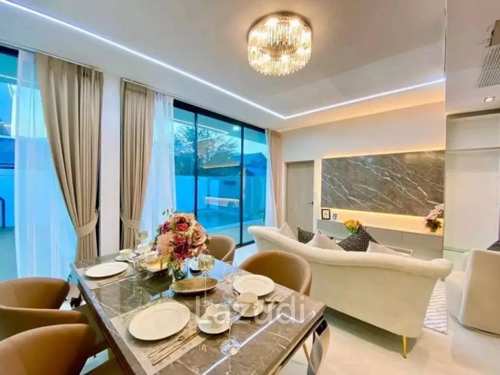 Stunning Modern Luxury House for Rent Soi Pornprapanimit