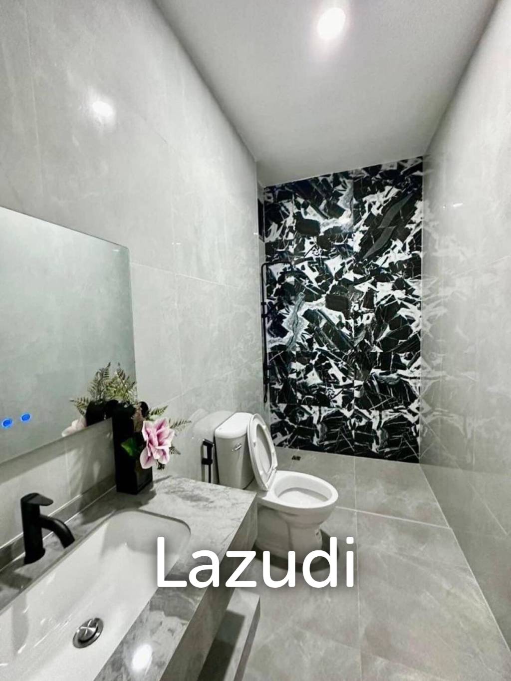 Stunning Modern Luxury House for Rent Soi Pornprapanimit