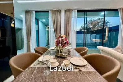 Stunning Modern Luxury House for Rent Soi Pornprapanimit