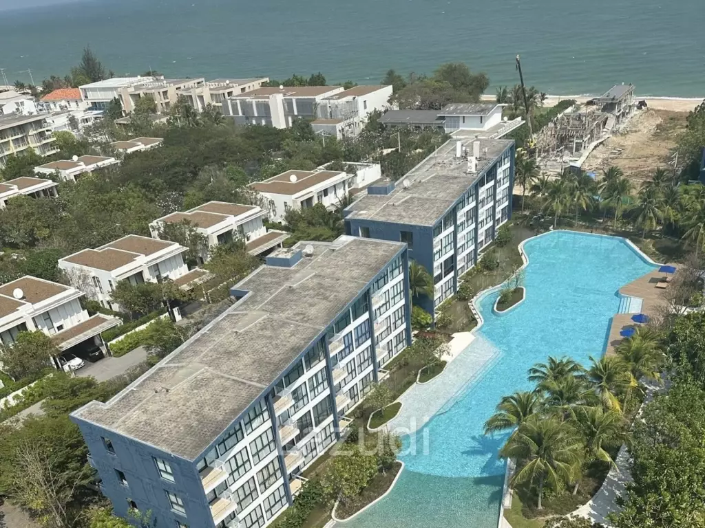 Exclusive Full-floor Penthouse Panoramic Seaview at Baan Thew Talay