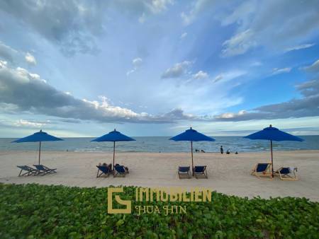 Exclusive Full-floor Penthouse Panoramic Seaview at Baan Thew Talay
