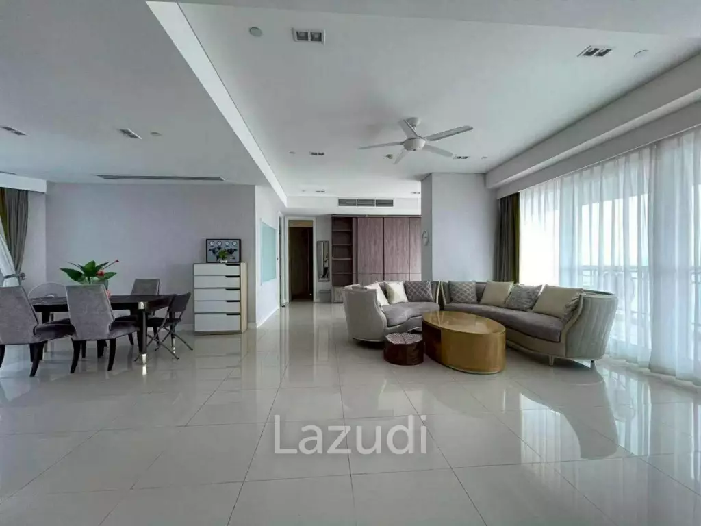 Ultra-Luxury Beachfront Condo Reflection Jomtien