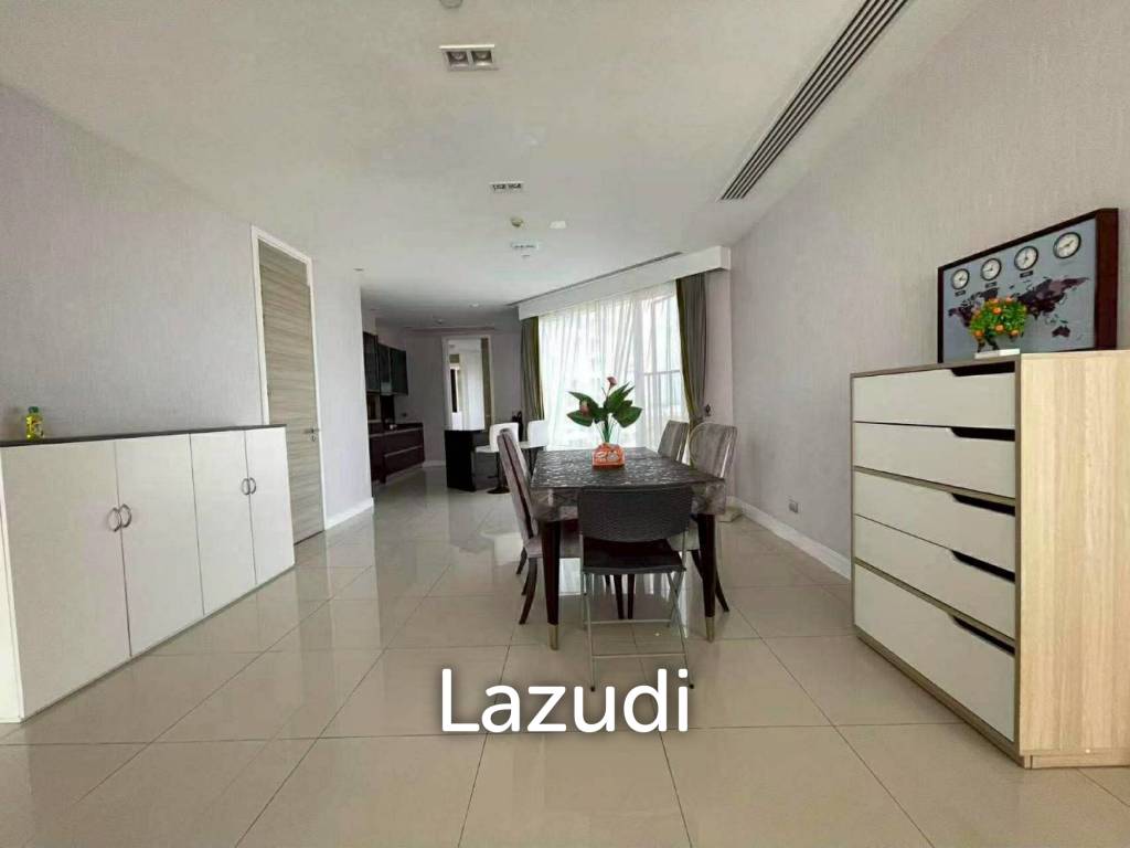 Ultra-Luxury Beachfront Condo Reflection Jomtien