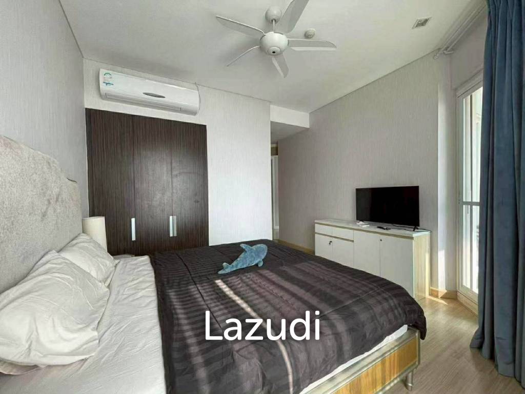 Ultra-Luxury Beachfront Condo Reflection Jomtien