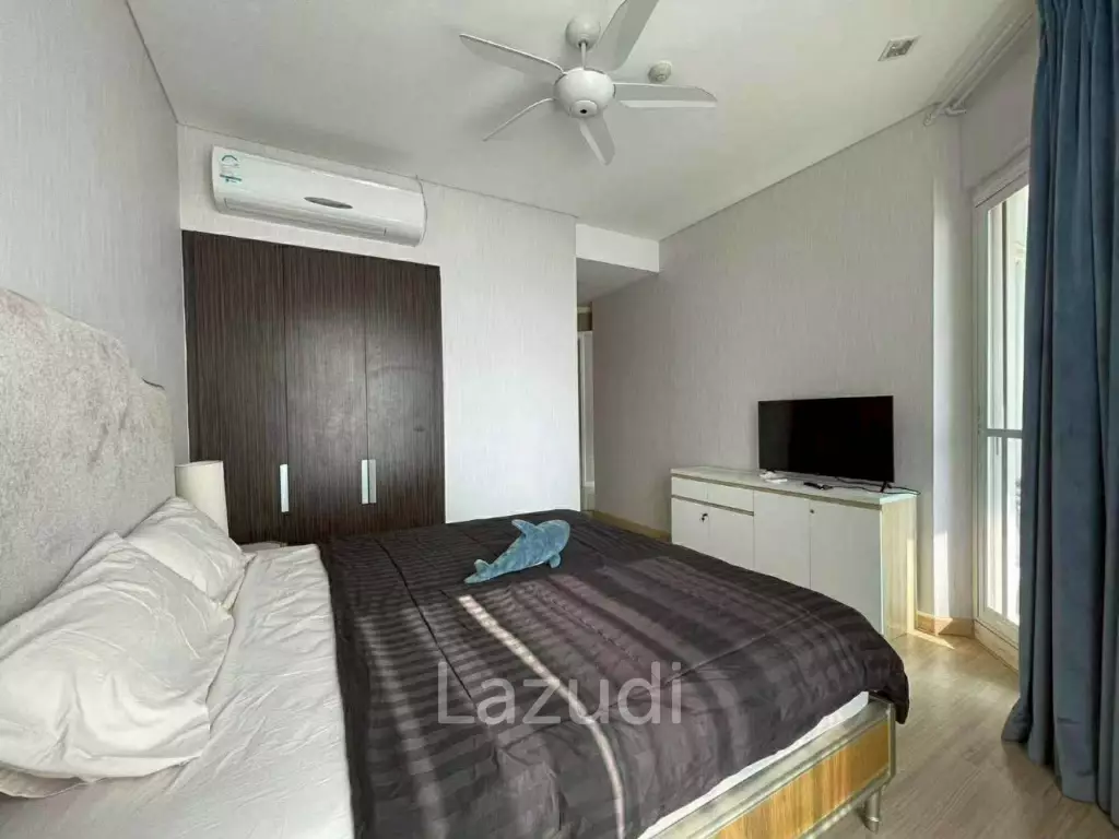 Ultra-Luxury Beachfront Condo Reflection Jomtien