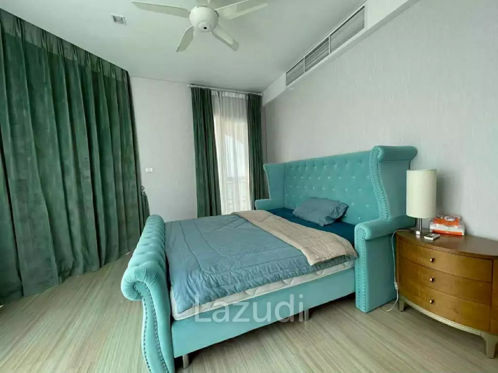 Ultra-Luxury Beachfront Condo Reflection Jomtien