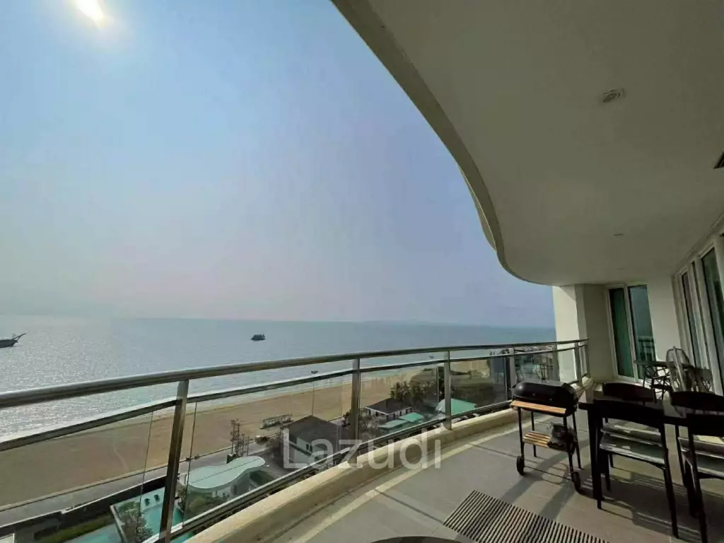 Ultra-Luxury Beachfront Condo Reflection Jomtien