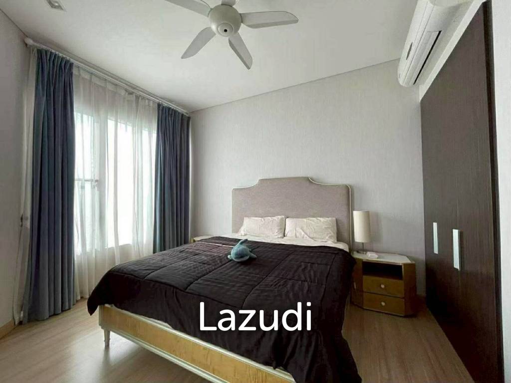 Ultra-Luxury Beachfront Condo Reflection Jomtien