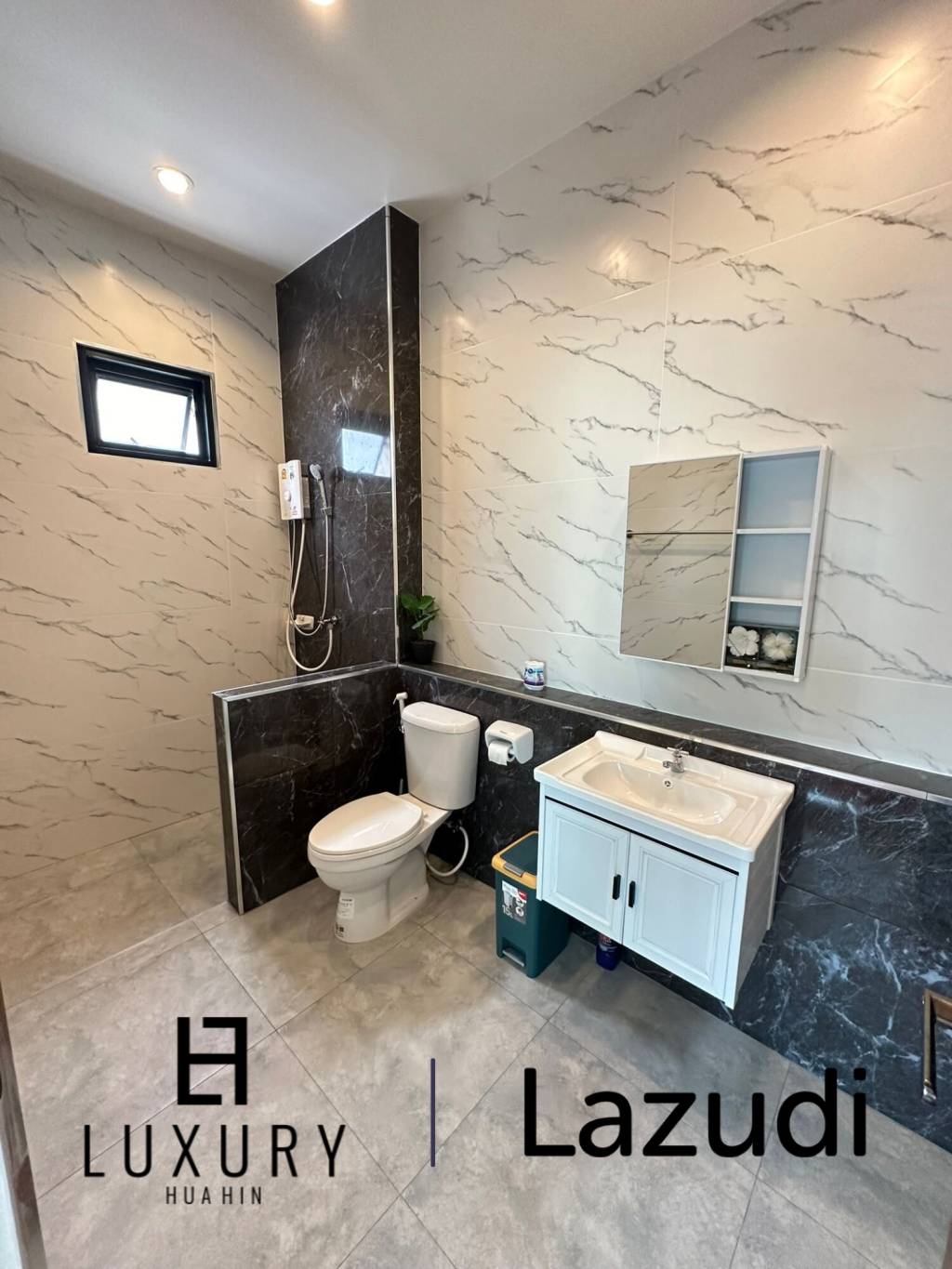 วิลล่าสระว่ายน้ำ 120 ตร.ม. ฮินเลคไฟ หัวหิน บนที่ดิน 304 ตร.ม.