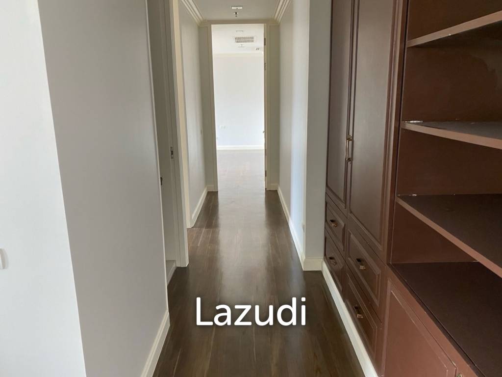 149 sqm condo on 20th floor at The Lakes Khlong Toei Bangkok