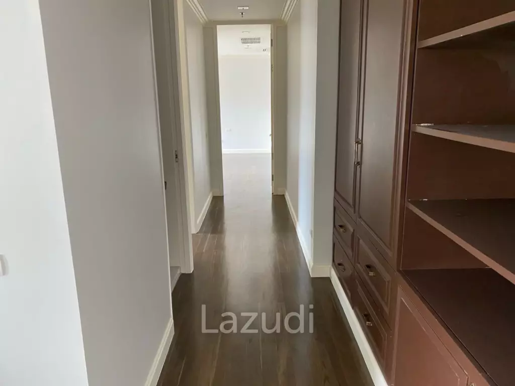 149 sqm condo on 20th floor at The Lakes Khlong Toei Bangkok