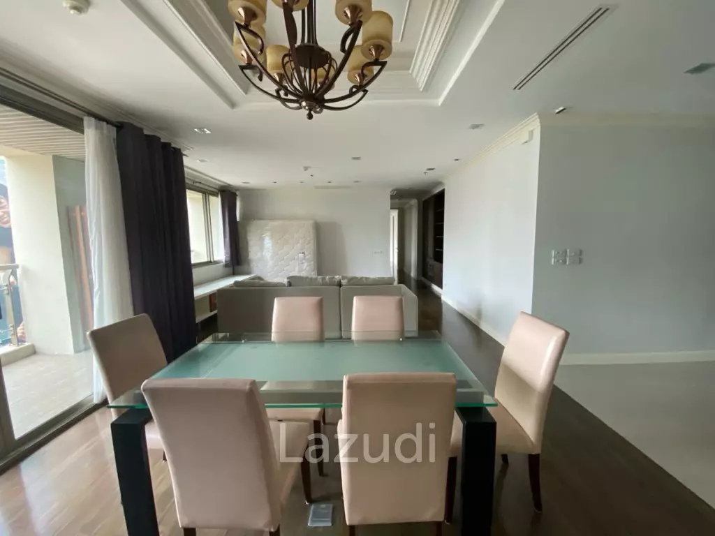 149 sqm condo on 20th floor at The Lakes Khlong Toei Bangkok