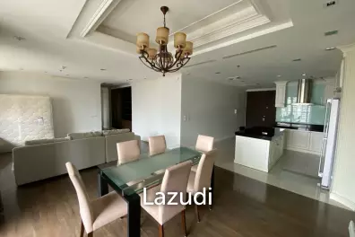 149 sqm condo on 20th floor at The Lakes Khlong Toei Bangkok