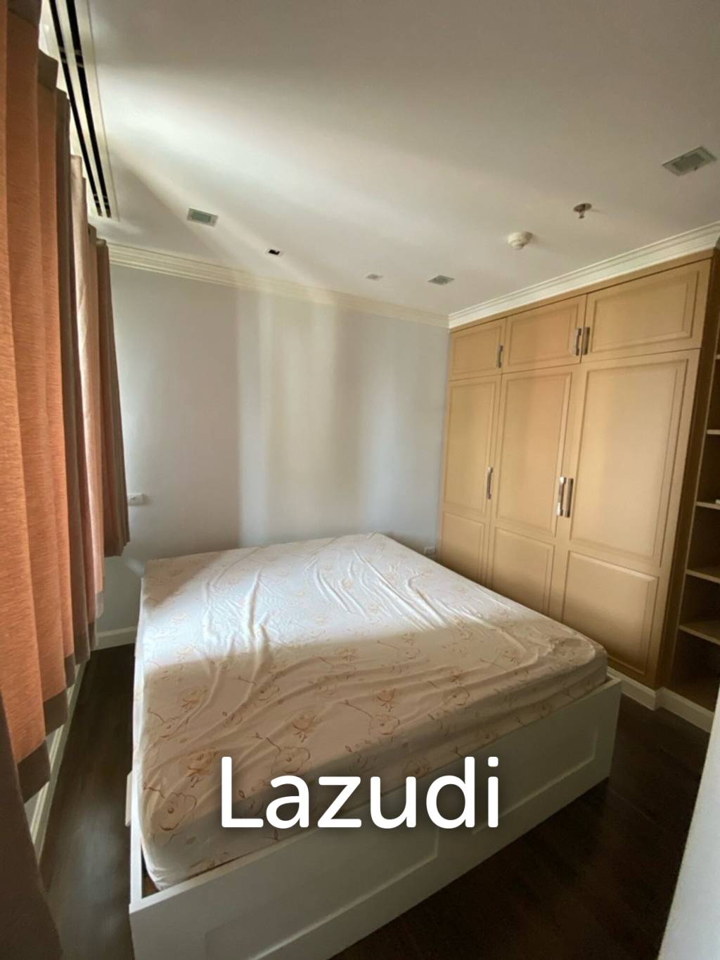 149 sqm condo on 20th floor at The Lakes Khlong Toei Bangkok