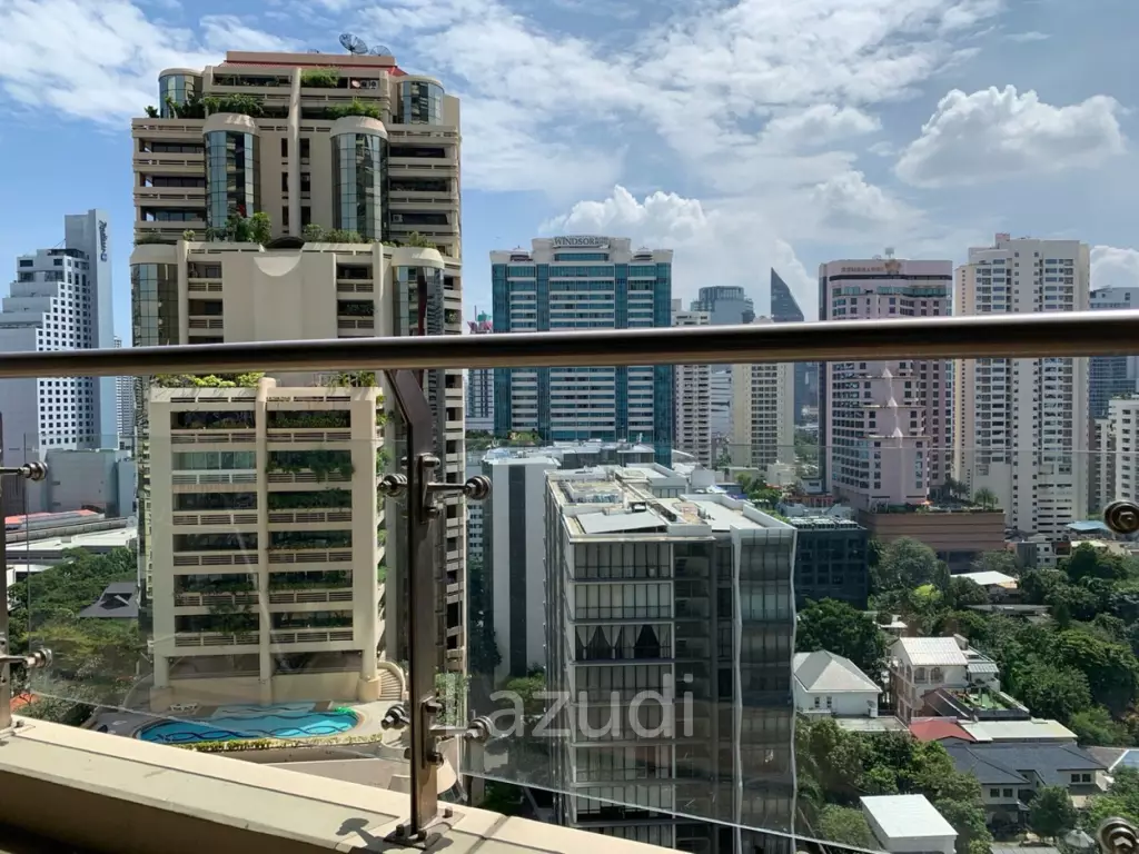 149 sqm condo on 20th floor at The Lakes Khlong Toei Bangkok