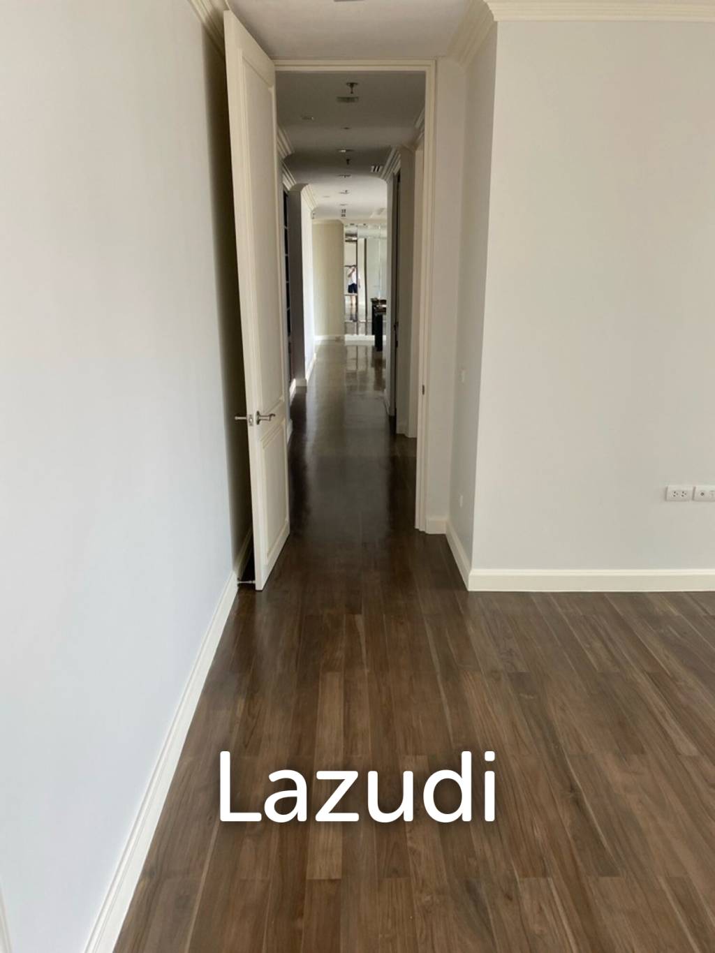 149 sqm condo on 20th floor at The Lakes Khlong Toei Bangkok