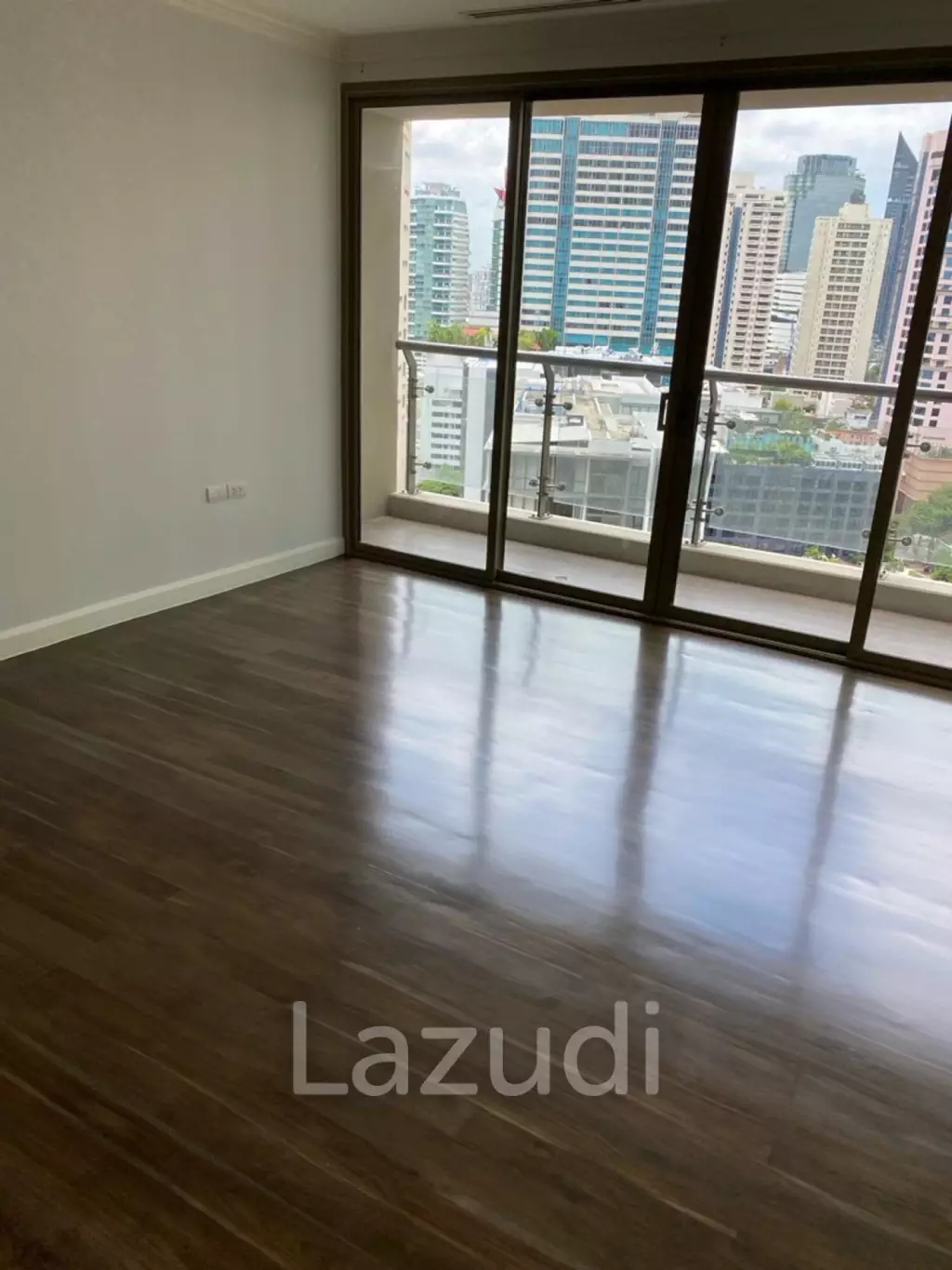 149 sqm condo on 20th floor at The Lakes Khlong Toei Bangkok