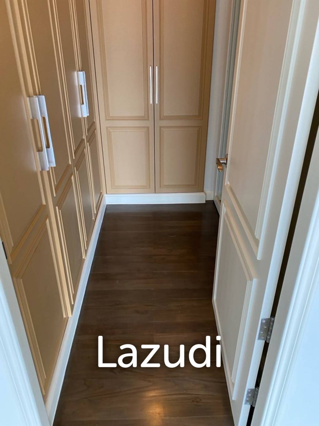 149 sqm condo on 20th floor at The Lakes Khlong Toei Bangkok