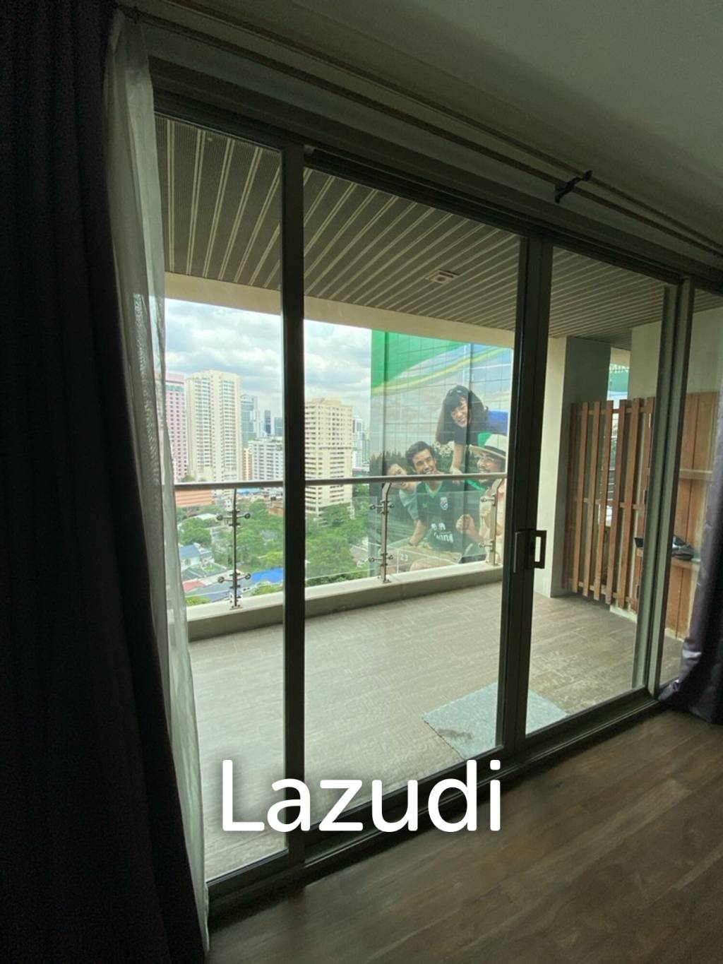 149 sqm condo on 20th floor at The Lakes Khlong Toei Bangkok