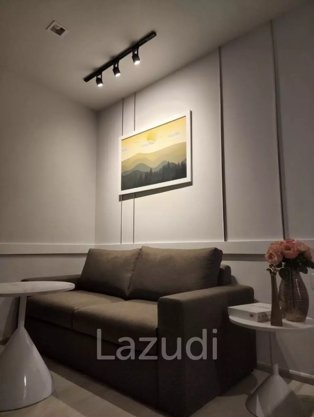 High Floor 28 sqm 1 Bed Condo at Life One Wireless Lumpini Bangkok