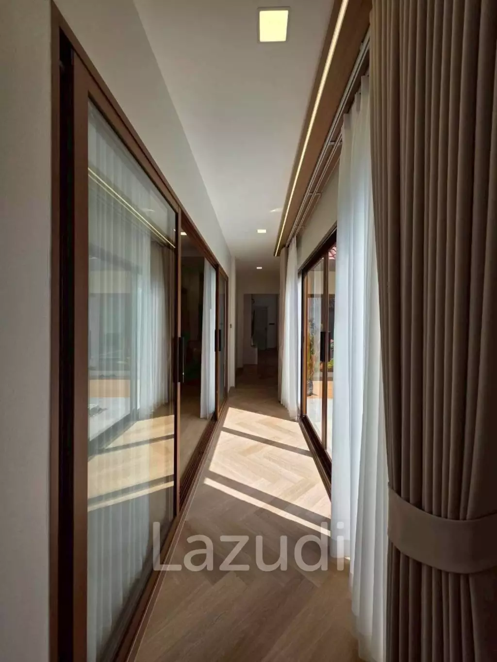 4 Bedroom 3 bathroom 220 SQ.M. Baan Balina 3