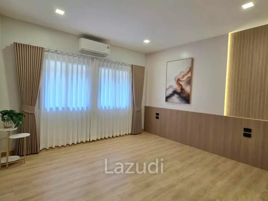 4 Bedroom 3 bathroom 220 SQ.M. Baan Balina 3