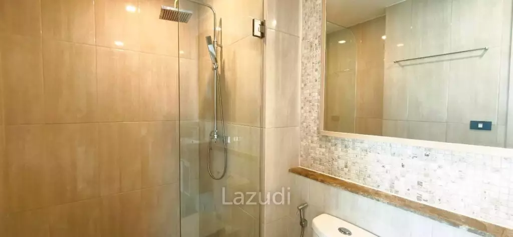 1 Bedroom 1 Bathroom 32 SQ.M. Sea Zen Bangsaray