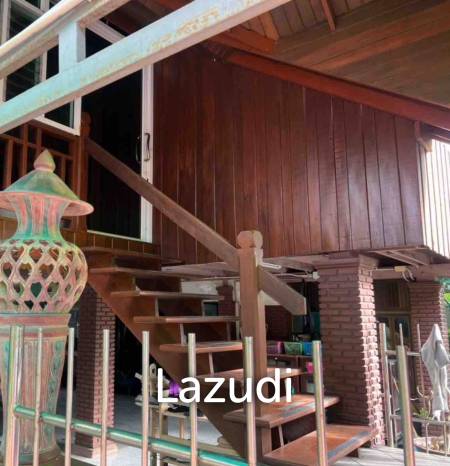 Beachfront 4 Bedroom Traditional Thai Style Villa in Lamai